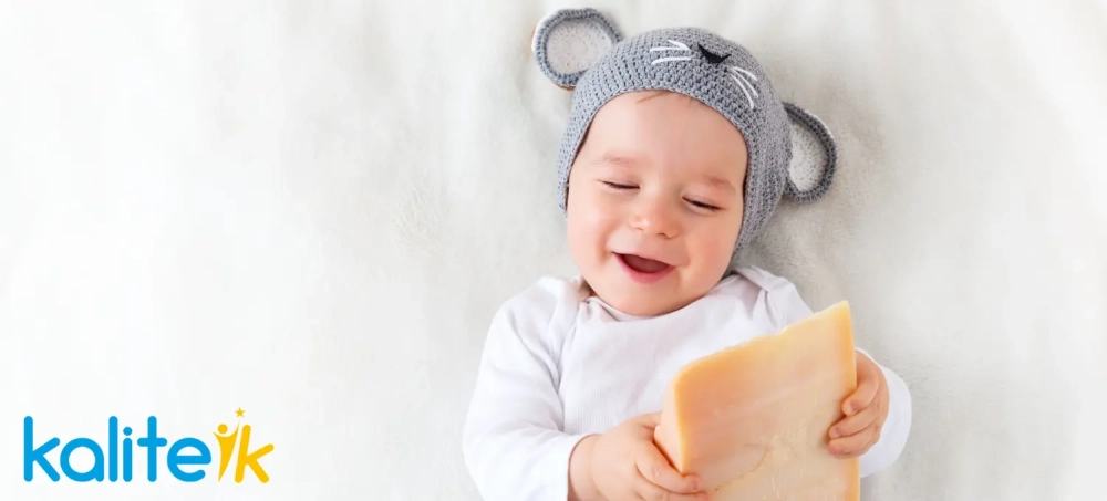 Bebek Bakıcısı ile Güvenli Uyku: En İyi Uygulamalar & Yanlışlar